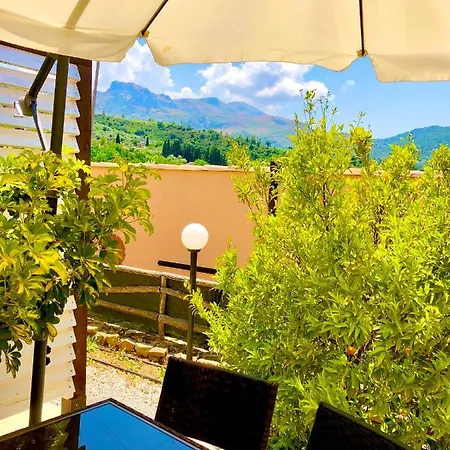 Cuore Della Valle 公寓式酒店 2*