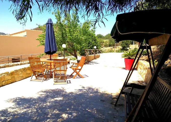 Apart Otel Cuore Della Valle 4*