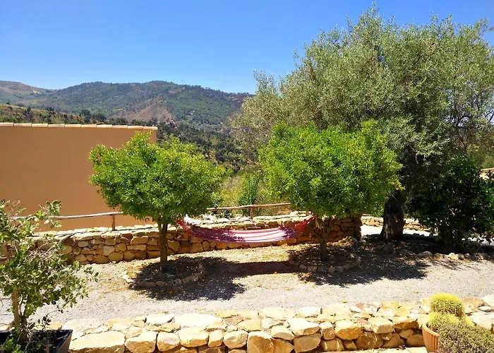 Cuore Della Valle Apart Otel Cefalù